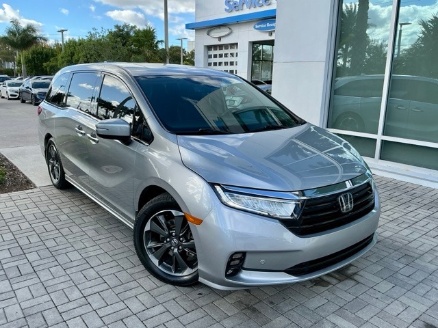 2023 Honda Odyssey Elite's photo