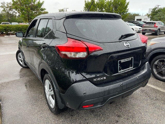 2020 Nissan Kicks S photo 3