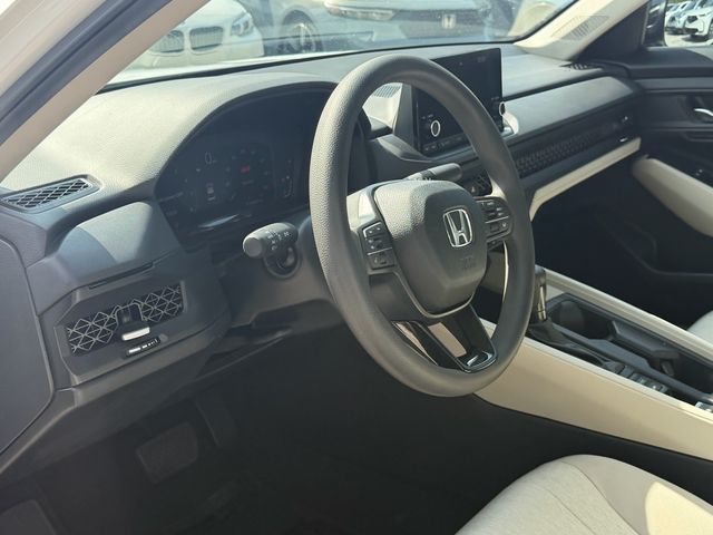 2025 Honda Accord SE - Photo 12
