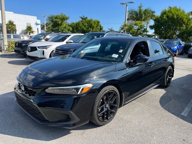 2023 Honda Civic Sport Hatchback photo 2