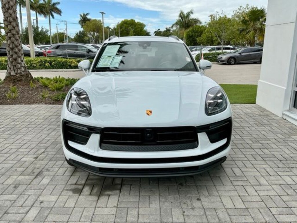 Used 2023 Porsche Macan Base SUV