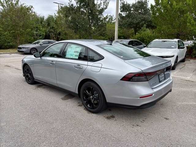 2025 Honda Accord SE photo 4