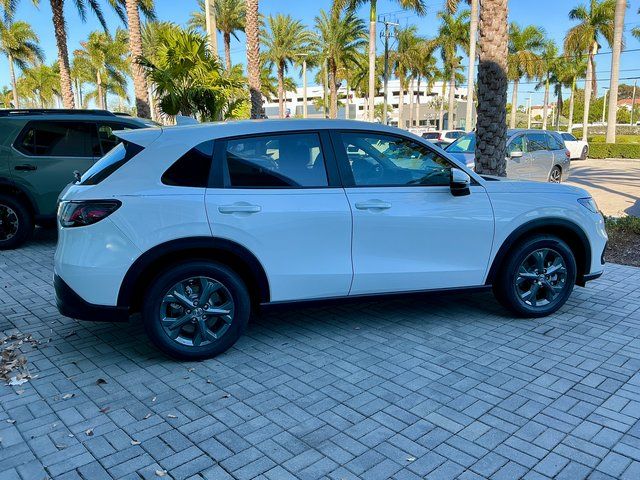 2026 Honda HR-V LX - Photo 6