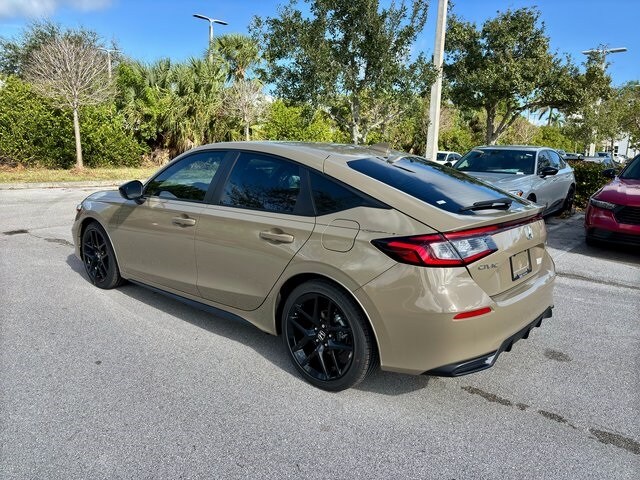 2025 Honda Civic Sport Hatchback photo 4