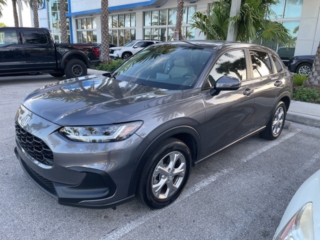 HR-V LX