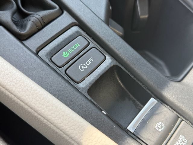 2025 Honda Accord SE - Photo 26