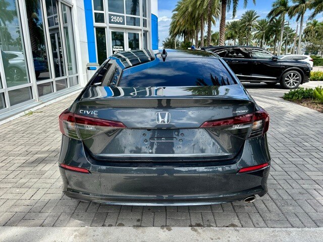 2025 Honda Civic Sport photo 4