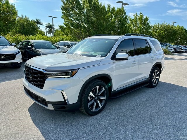 2025 Honda Pilot Elite photo 3
