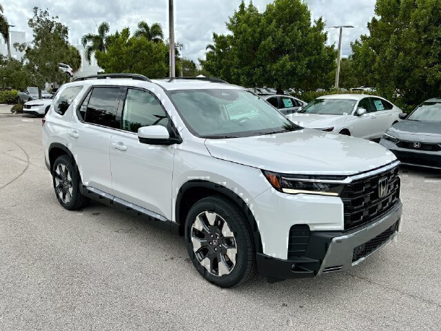Platinum White Pearl 2026 Honda Pilot SUV / Crossover All-Wheel Drive 