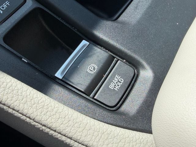 2025 Honda Accord SE - Photo 27