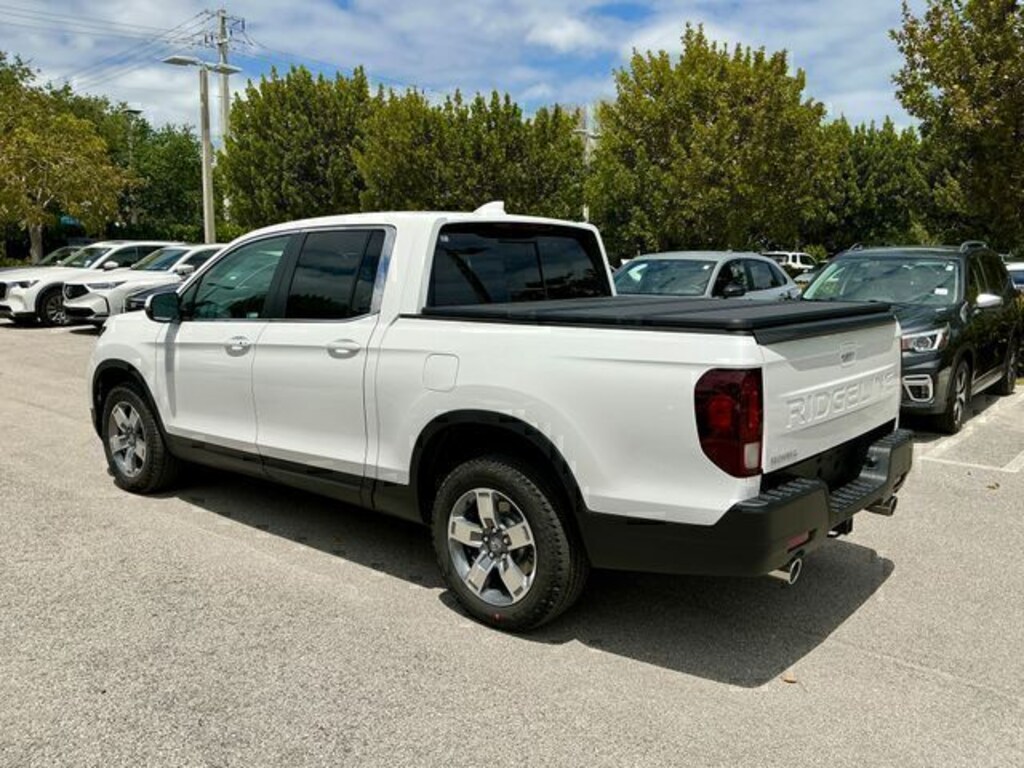 New 2026 Honda Ridgeline RTL Truck Crew Cab