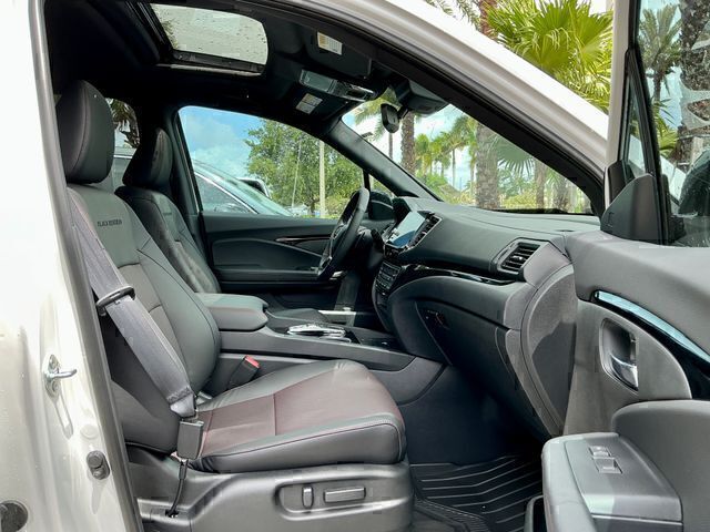 2026 Honda Ridgeline Black Edition - Photo 12