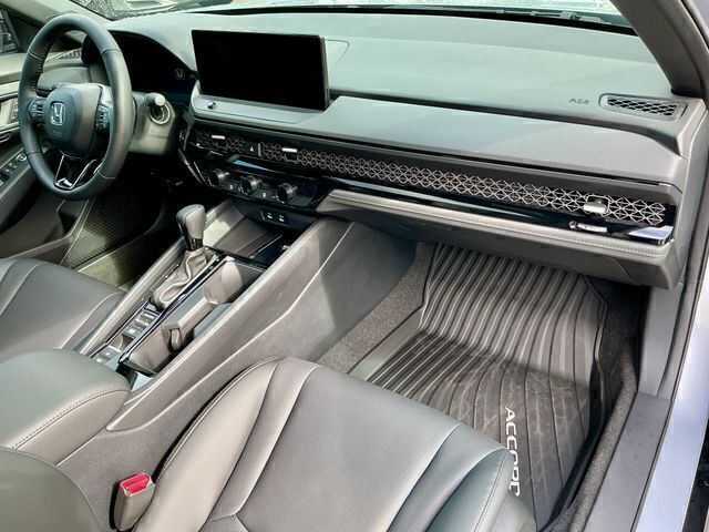 2026 Honda Accord Hybrid Sport-L - Photo 11