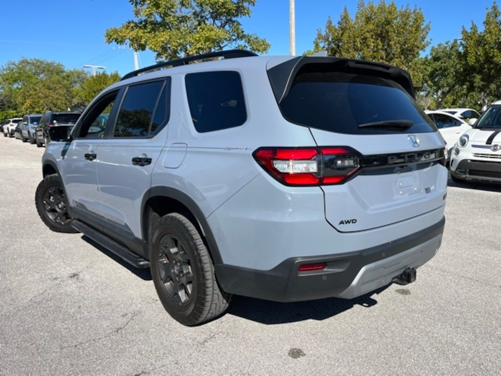 Certified 2024 Honda Pilot TrailSport SUV