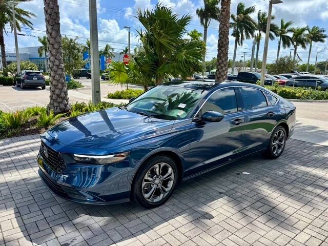 2023 Honda Accord EX photo 3