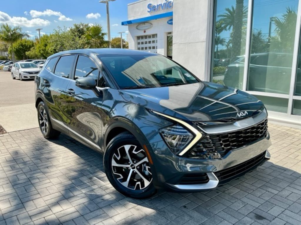 Used 2024 Kia Sportage EX SUV