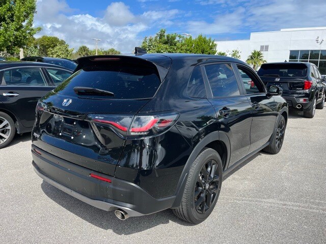 2025 Honda HR-V Sport photo 4