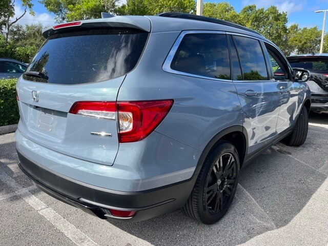 2022 Honda Pilot Special Edition photo 3