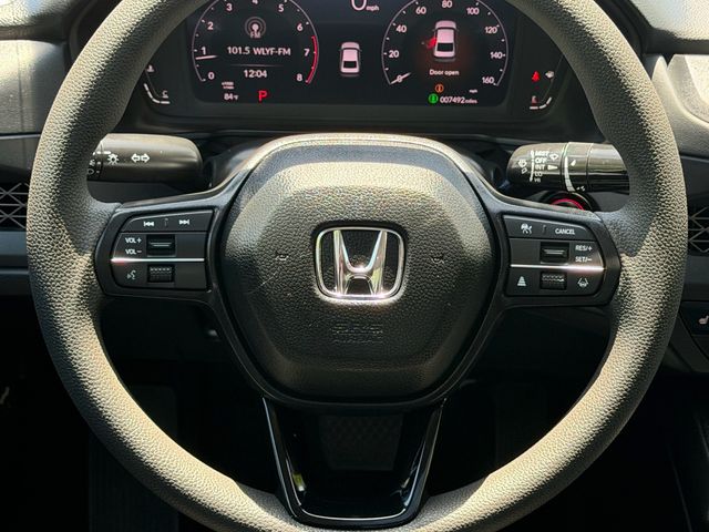 2025 Honda Accord SE - Photo 15