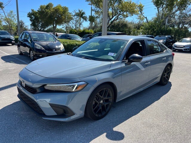 2023 Honda Civic Sport photo 2