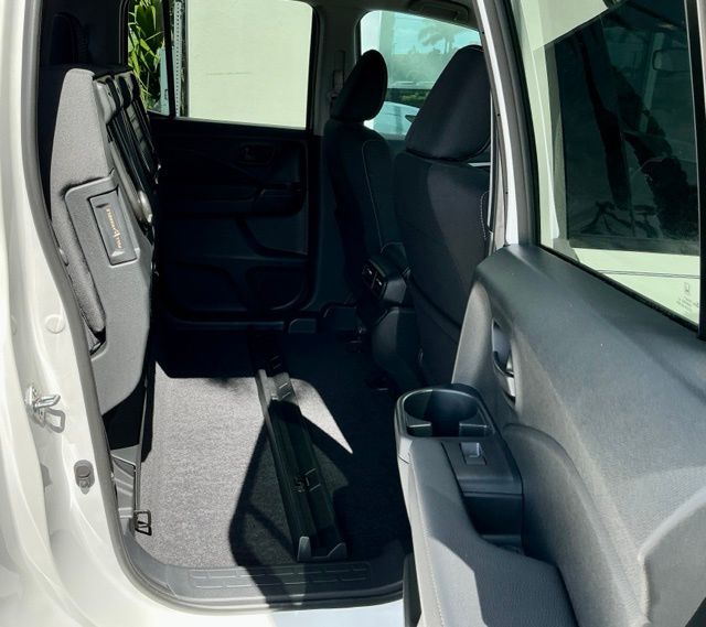 2025 Honda Ridgeline Sport - Photo 16