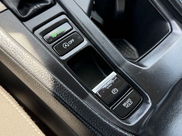 2025 Honda Accord SE - Photo 27