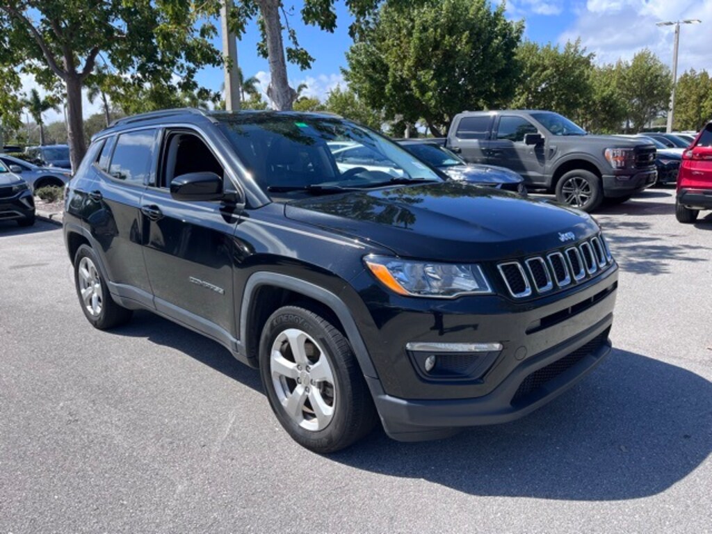 Used 2019 Jeep Compass Latitude SUV