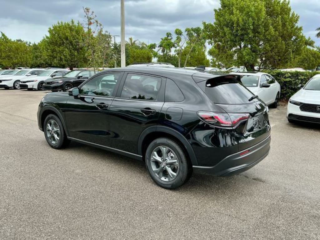 New 2027 Honda HR-V LX SUV