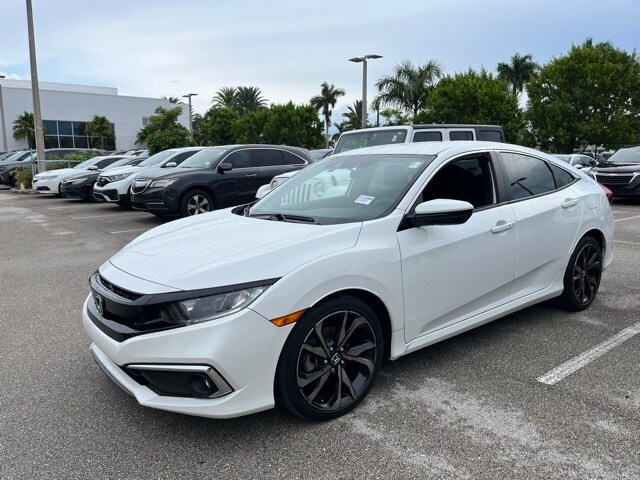 2019 Honda Civic Sport photo 2