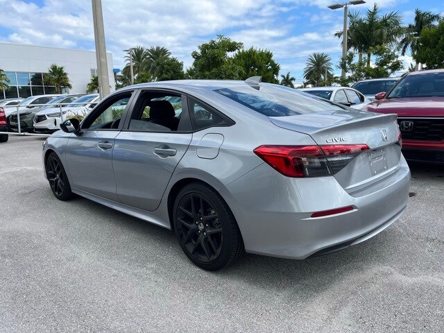 2023 Honda Civic Sport photo 3