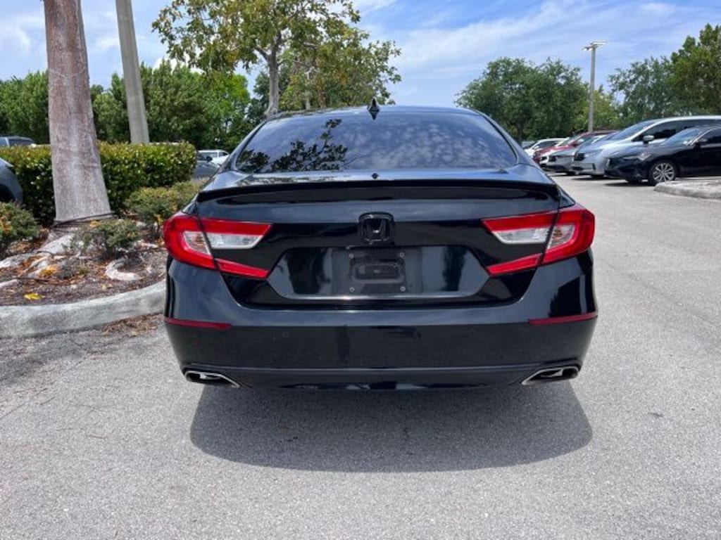 Used 2018 Honda Accord Touring Sedan