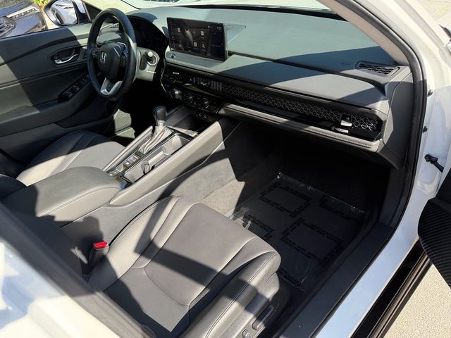 2025 Honda Accord Hybrid Touring - Photo 19