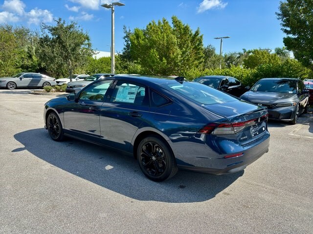 2025 Honda Accord SE photo 4