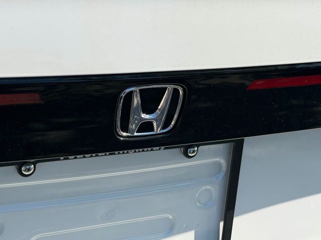 2025 Honda Accord Hybrid Touring - Photo 16