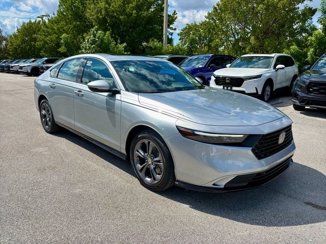 2025 Honda Accord Hybrid EX-L's photo