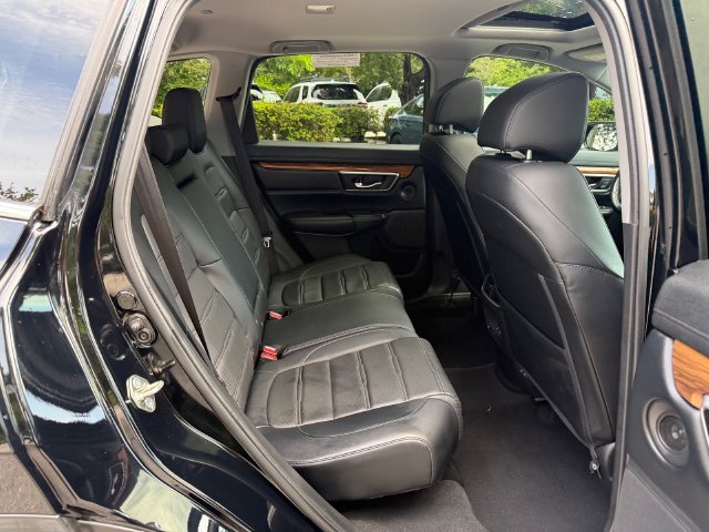 2017 Honda CR-V Touring - Photo 16