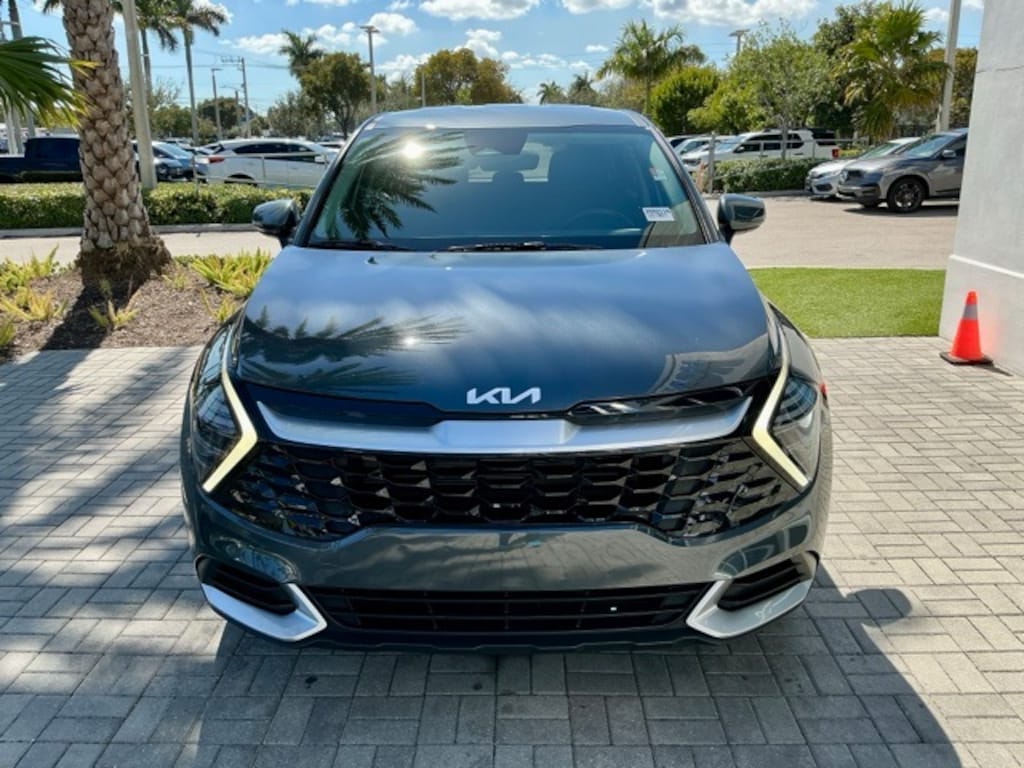 Used 2024 Kia Sportage EX SUV