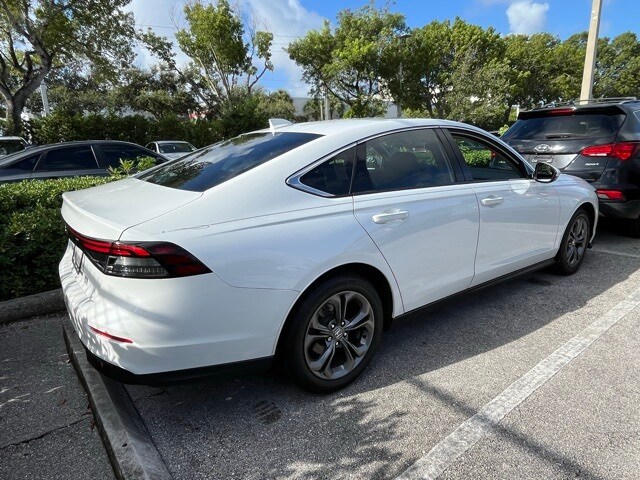 2023 Honda Accord EX photo 3