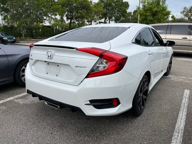 2019 Honda Civic Sport photo 4