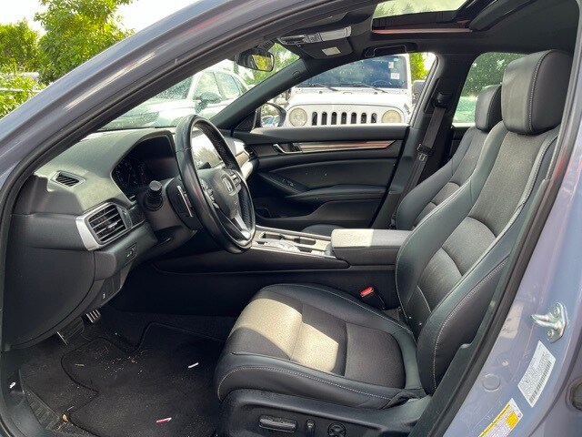 2022 Honda Accord Sport 2.0T photo 4