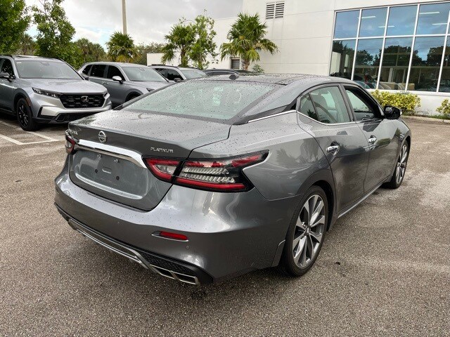 2021 Nissan Maxima Platinum photo 3