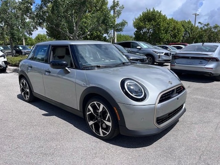 2025 MINI Hardtop 4 Door Signature Hatchback