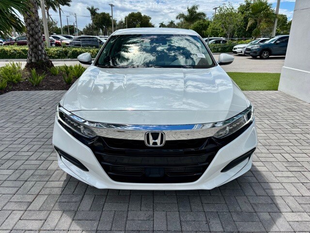 2018 Honda Accord LX photo 2