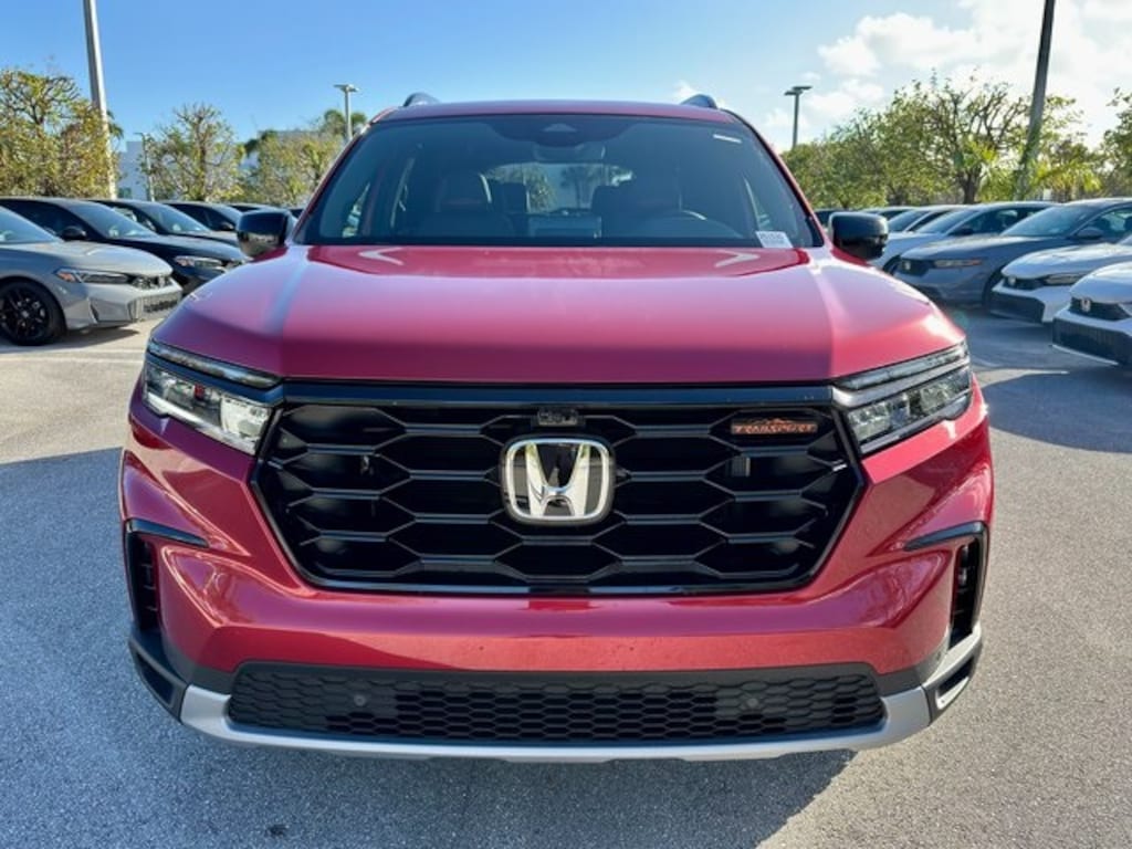 New 2025 Honda Pilot TrailSport SUV