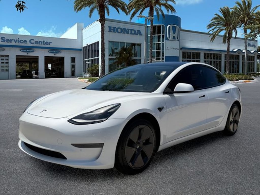 Used 2021 Tesla Model 3 Standard Range Plus Sedan