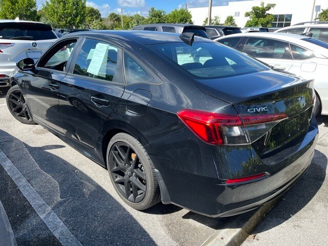 2022 Honda Civic Sport photo 3