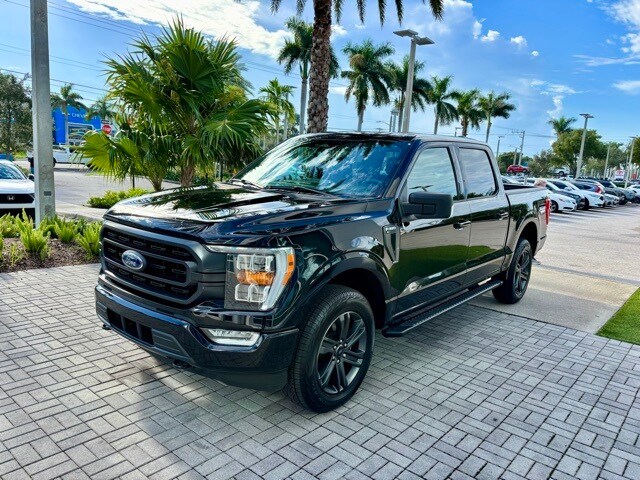 2023 Ford F-150 XLT photo 2