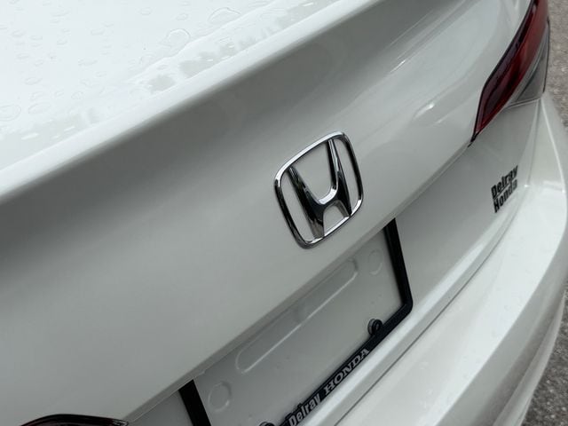 2025 Honda Civic Sport - Photo 17
