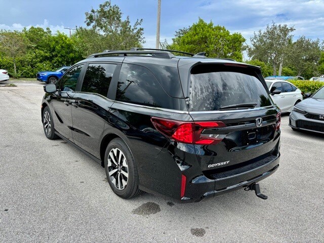 2026 Honda Odyssey EX-L photo 4