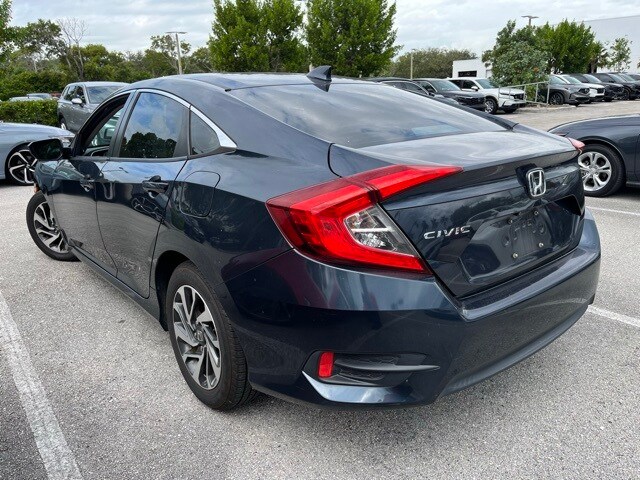 2017 Honda Civic EX photo 2